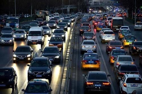 汽车跑高速标准多少 汽车跑高速标准多少
