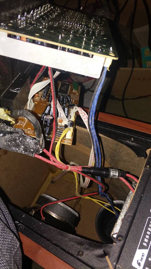 家用汽车装多少电瓶好 家用汽车装多少电瓶好