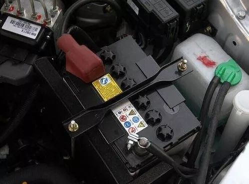 更换电瓶多少钱汽车