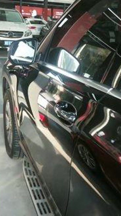 汽车漆面贴膜多少钱 汽车漆面贴膜多少钱
