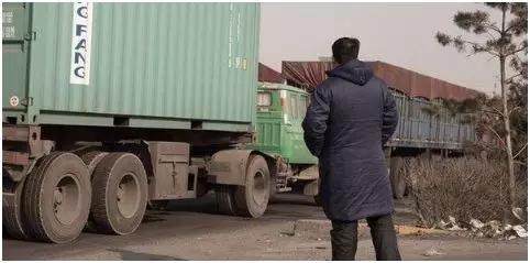 为省30元 卡车司机青藏线缺氧离世(逝去的坚守,为省30元,卡车司机青藏线缺氧离世) 为省30元 卡车司机青藏线缺氧离世(逝去的坚守,为省30元,卡车司机青藏线缺氧离世)