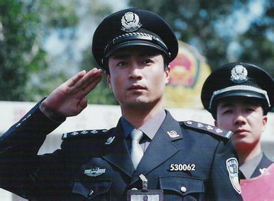 退伍军人当全职爸爸:曾深夜2点出走(全职爸爸,退伍军人深夜的出走与归来) 退伍军人当全职爸爸:曾深夜2点出走(全职爸爸,退伍军人深夜的出走与归来)
