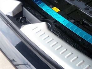 安装汽车窗亮条多少钱(汽车窗亮条安装费用详解) 安装汽车窗亮条多少钱(汽车窗亮条安装费用详解)