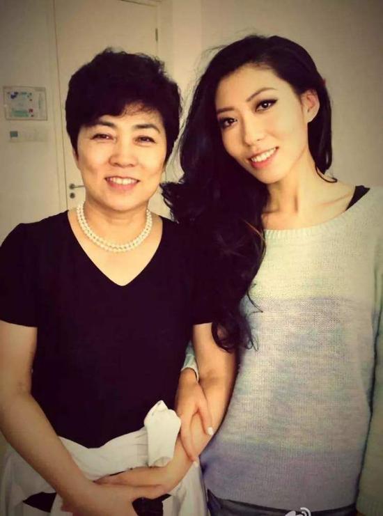 曲婉婷母亲曾贪污3.5亿元职工安置费 曲婉婷母亲曾贪污3.5亿元职工安置费